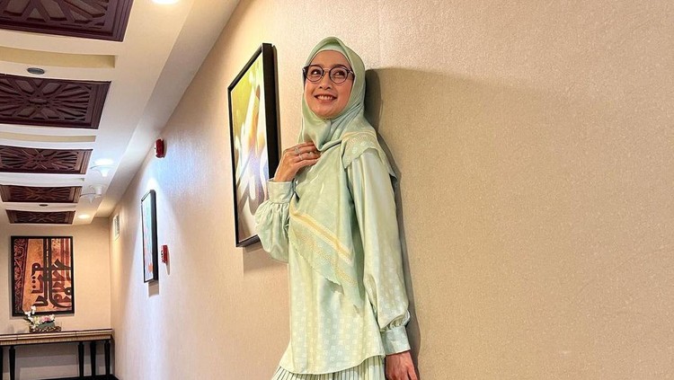 desy ratanasari