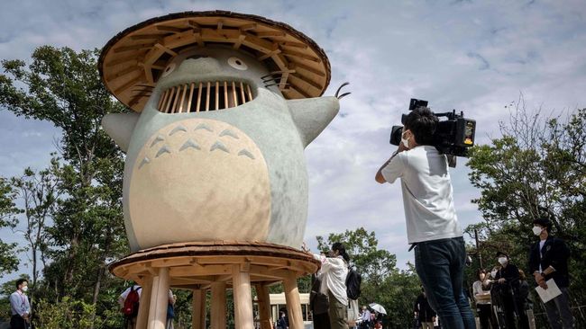 Ghibli Park di Jepang resmi dibuka pada Selasa, 1 November 2022. Antusiasme penggemar animasi karya Studio Ghibli sangat tinggi untuk berkunjung ke sana.