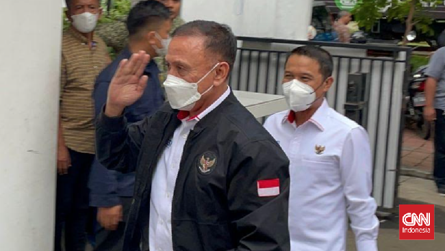 Manajer Persikab Kabupaten Bandung, Nandang Sunandar, mendesak PSSI untuk menggelar Kongres Luar Biasa (KLB).