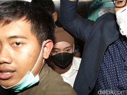 Lesti Kejora Nangis Berkali-kali Telepon Polisi, Merengek Minta Billar Tak Ditahan