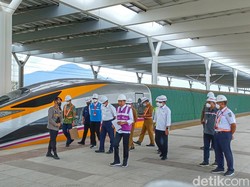 Datangi Proyek KCJB, Jokowi: Ini Kereta Cepat Pertama di ASEAN