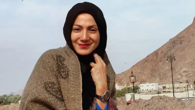 Politikus Wanda Hamidah secara resmi bergabung dengan Partai Golkar usai keluar dari Partai NasDem.