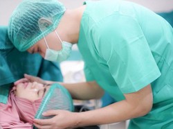 Cerita Anisa Rahma Melahirkan Anak Kembar Secara Caesar
