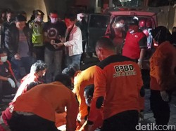 Kesaksian Warga soal Detik-detik Pengunjung Loncat dari Tunjungan Plaza