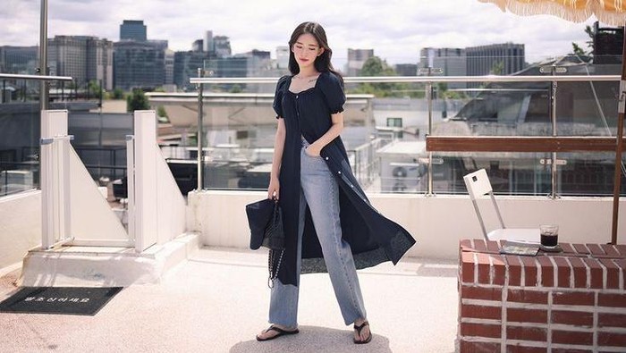 7 OOTD Pakai Celana Jeans di Berbagai Aktivitas, dari Hangout hingga Ngantor! 7 OOTD Pakai Celana Jeans di Berbagai Aktivitas, dari Hangout hingga Ngantor!