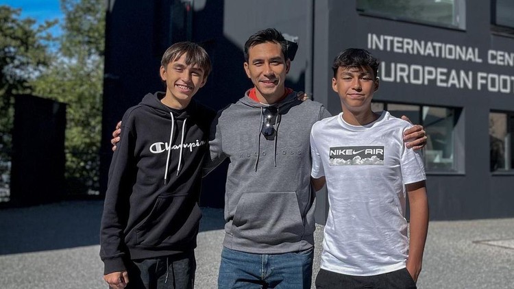 Cerita Darius Sinathrya Dekat dengan Anak