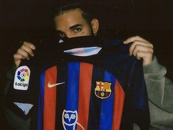 Barcelona Pakai Jersey Edisi Khusus Drake di El Clasico Lawan Real Mardrid