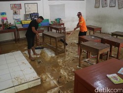 Banjir Bandang Melanda Pati, 2 SD di Kayen Sempat Terendam