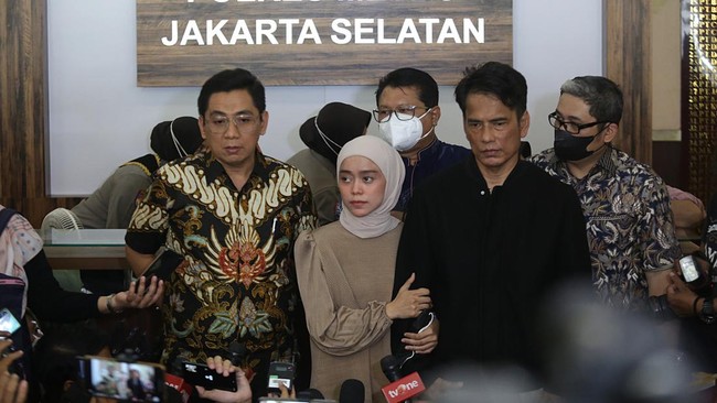 Polres Metro Jakarta Selatan menghentikan penyidikan kasus KDRT yang dialami pasangan artis Lesti Kejora dan Rizky Billar.