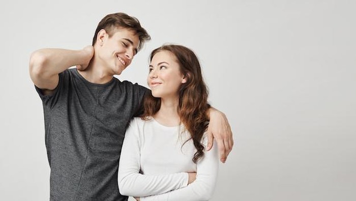 Bikin Nyaman dan Makin Cinta, Yuk Mengenal Karakter Seorang Libra dari 5 Gaya Pacarannya!