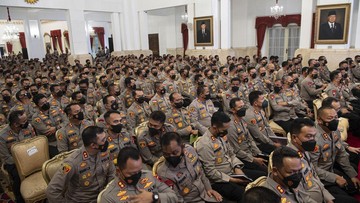 Kepala Sekretariat Presiden (Kasetpres) Heru Budi Hartono buka suara soal Kapolda Metro Jaya Fadil Imran menggunakan ponsel saat di Istana Negara, Jumat.