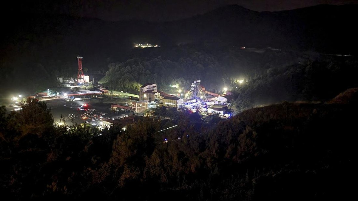 FOTO: 28 Orang Tewas Akibat Ledakan di Tambang Turki