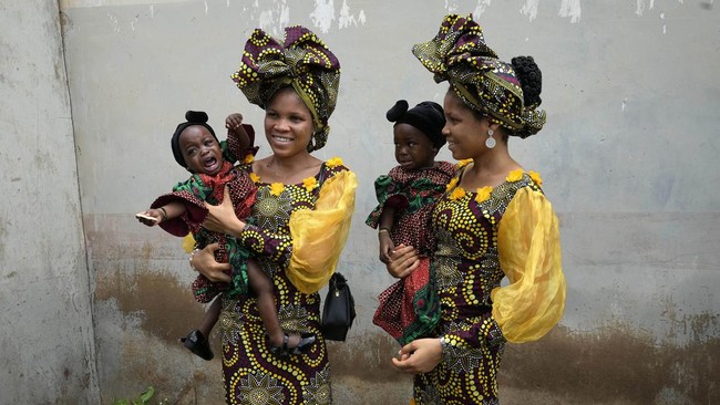 FOTO: Berkunjung ke Kampung Orang Kembar di Nigeria