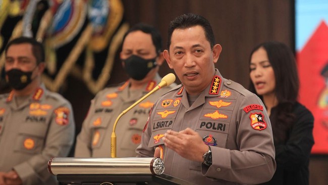 Kapolri Jenderal Listyo Sigit Prabowo menegaskan akan menuntaskan seluruh proses sidang etik perwira tinggi Polri yang bermasalah.