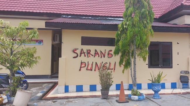 Tim dokter di Makassar telah mengeluarkan hasil observasi kejiwaan polisi yang mencoret dinding Mapolres Luwu sebagai sarang pungli.