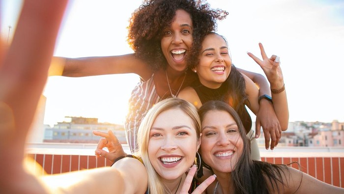 4 Hal Istimewa yang Akan Terjadi Saat Zodiak Elemen Udara Berkumpul, Apa Saja?