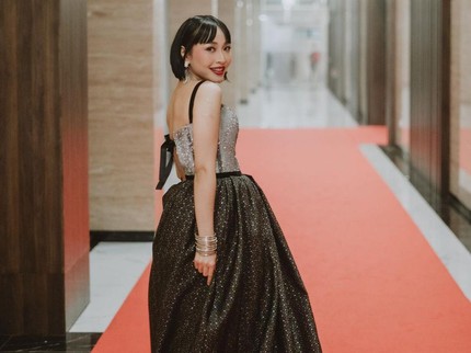 Rinni Wulandari Umumkan Hamil Anak Kedua Usai Menang Penghargaan AMI Awards