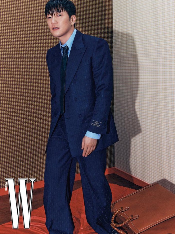 Son Suk Ku memulai debut aktingnya di layar kaca Korea Selatan dengan muncul dalam drama ‘Be Melodramatic’ dan mengambil peran yang cukup penting dalam ‘Designated Survivor: 60 Days’./ Foto: instagram.com/wkorea
