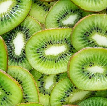 img-title Bisa Bikin Wajah Jadi Glowing, Ini 4 Manfaat Buah Kiwi untuk Perawatan Kulit Menurut Ahli