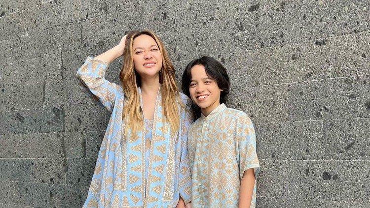 Bunga Citra Lestari dan Noah Sinclair