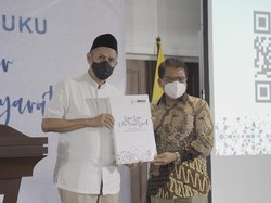 Sisi Lain Kepala BPKH Anggito Abimanyu dalam Sebuah Buku