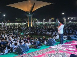 Panglima Santri Maulidan Bareng Puluhan Ribu Warga dan 100 Kiai Banten