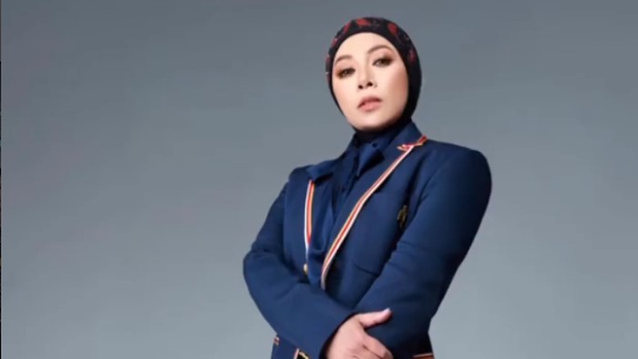 Melly Goeslaw.