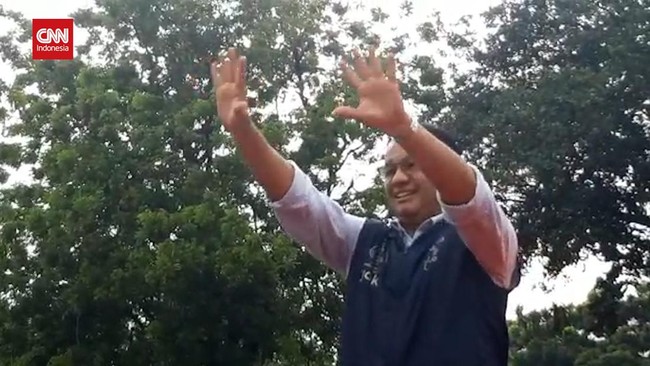 Elite PKS mengajak Golkar ikut dalam koalisi bersama NasDem dan Demokrat untuk mengusung Anies Baswedan sebagai capres 2024.