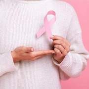 3 Langkah Mudah Deteksi Dini Kanker Payudara Sendiri