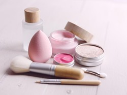 9 Alat Makeup Wajib Punya untuk Pemula, Nomor 4 Paling Penting