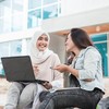 Cara Tenang Hadapi Pertanyaan Sensitif, Nggak Lagi Baper-baper!