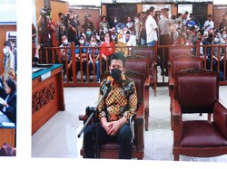 Takut Usai Dilecehkan Yosua, Putri ke Ferdy Sambo: Jangan Hubungi Ajudan Lain!