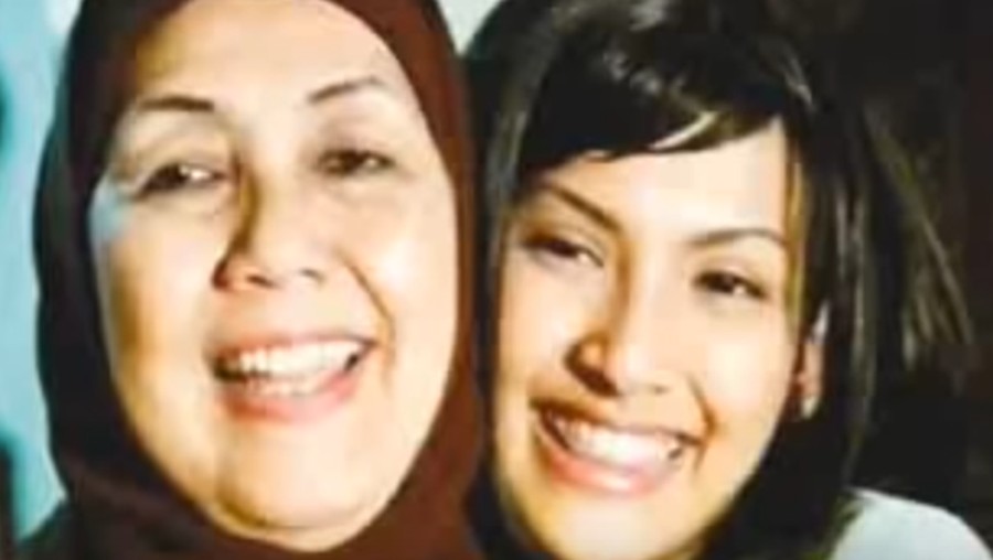 Nani Wijaya dan Sukma Ayu Nani Wijaya dan Sukma Ayu