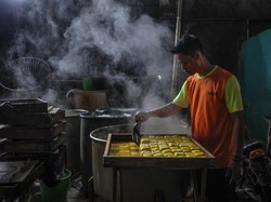 Harga Kedelai Melonjak, Perajin Tahu-Tempe di Jabar Mogok Produksi
