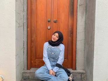 img-title Curhat Putri Delina soal Perannya di Rumah Urus Adik-adik