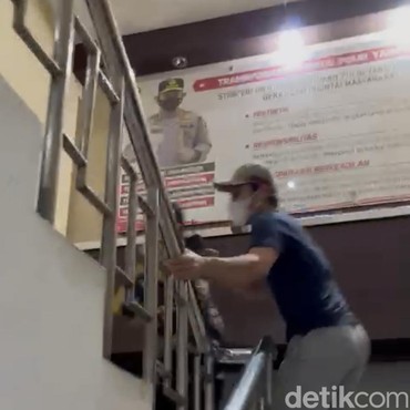 Dulu Pede, Rizky Billar Sekarang Lari Ngibrit Disorot Kamera