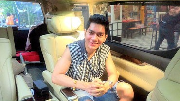 img-title 8 Potret Satria Mulia Jadi Sorotan Usai Bongkar Artis yang Sewa Mobil Mewah