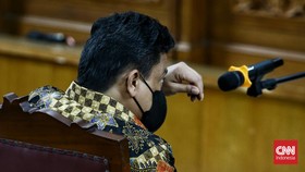 Sambo Menangis Minta Anak Buah Percaya Skenario Pembunuhan Brigadir J