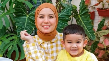 Anak Tya Ariestya Kena DBD, Sempat Ditolak Rumah Sakit