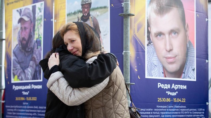 Runtuhnya Kesejahteraan Perempuan Ukraina Akibat Perang, Angka Pelecehan Turut Meningkat