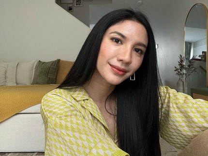 Acha Sinaga Melahirkan Anak Kedua, Langsung Lahap dan Nikmati Sashimi usai Persalinan