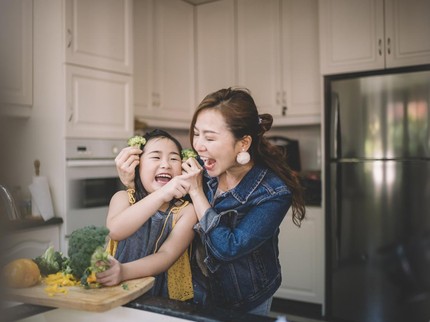 10 Kata-kata agar Anak Perempuan Tumbuh Percaya Diri dan Kuat