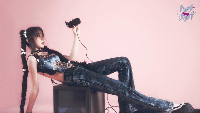 Lee Chaeyeon Sukses Debut Solo dengan Konsep Vampir Melalui Lagu 'Hush Rush'