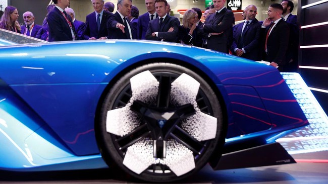 FOTO: Paris Auto Show 2022 Sepi Merek Besar