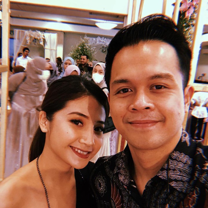 <p>Clerence Chyntia merupakan aktris sinetron dan FTV yang terjun ke dunia hiburan pada 2016. Pesinetron A<em>nak Jalanan</em> itu dinikahi oleh <em>drummer</em> NOAH pada 6 November 2020 lalu. (Foto: Instagram @clerence.ca)</p>