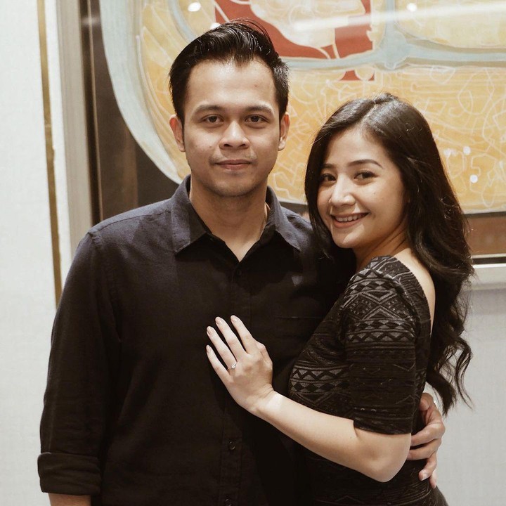<p>Selama menikah hampir dua tahun, Rio Alief dan Clerence Cynthia tak pernah absen membagikan momen kebersamaan mereka ke media sosial. (Foto: Instagram @clerence.ca)</p>
