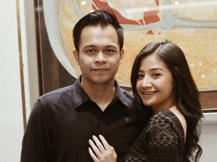 7 Potret Kenangan Manis Rio Alief NOAH dengan Sang Istri yang Meninggal karena Kanker