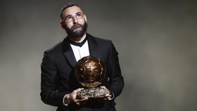 Benzema Menang Ballon d'Or, Madrid vs Barcelona Panas