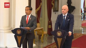 VIDEO: Jokowi Ungkap Rencana Besar Ubah Sepakbola Indonesia