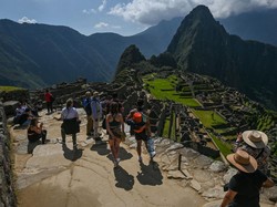 PHP Nunggu Helikoper, Ratusan Turis Terjebak di Machu Picchu